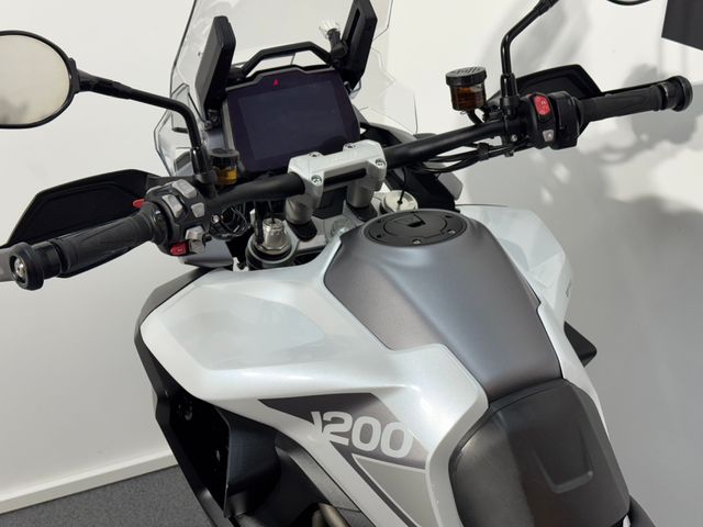 triumph - tiger-1200-gt-pro