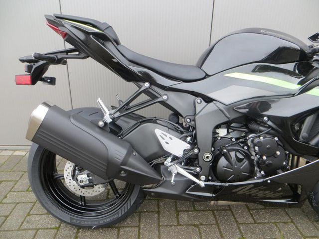 kawasaki - ninja-zx-6r