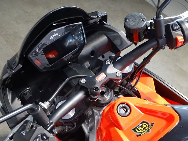 aprilia - tuono-660