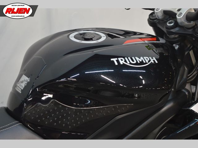 triumph - street-triple-rs