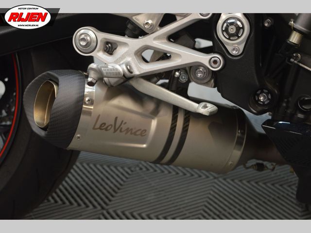 triumph - street-triple-rs