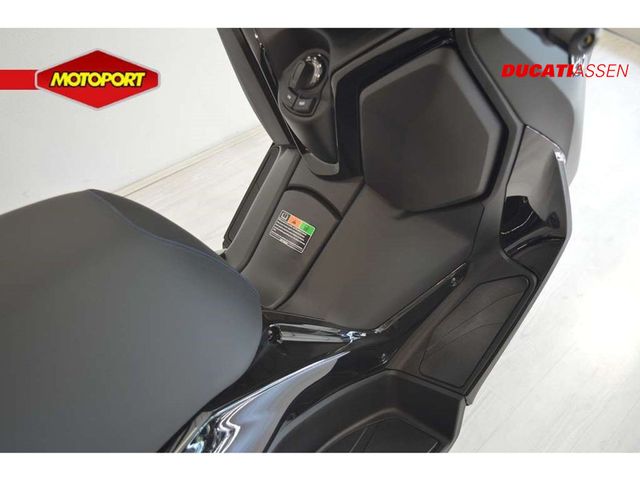 yamaha - x-max-300-abs
