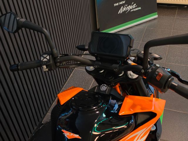 ktm - 390-duke