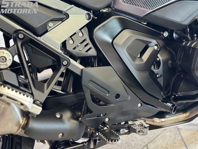 bmw - r-1300-gs-adventure-triple-black