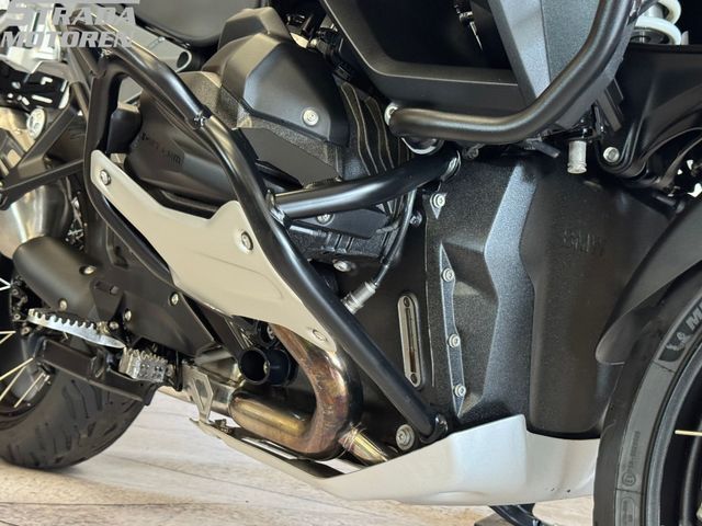 bmw - r-1300-gs-adventure-triple-black