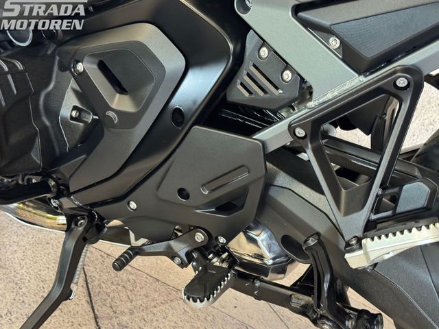 bmw - r-1300-gs-adventure-triple-black