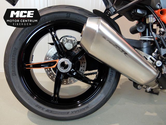 ktm - 1290-super-duke-r