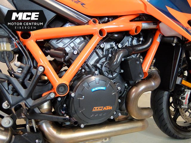 ktm - 1290-super-duke-r