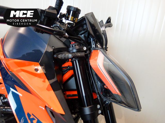 ktm - 1290-super-duke-r