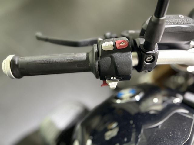 bmw - r-nine-t