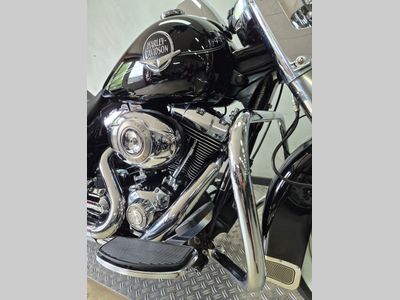 HARLEY-DAVIDSON ROAD KING CLASSIC FLHRC – foto 4