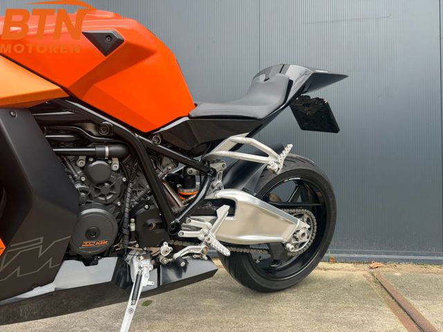 ktm - 1190-rc-8