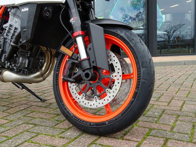 ktm - 990-duke-r
