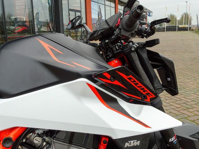 ktm - 990-duke-r