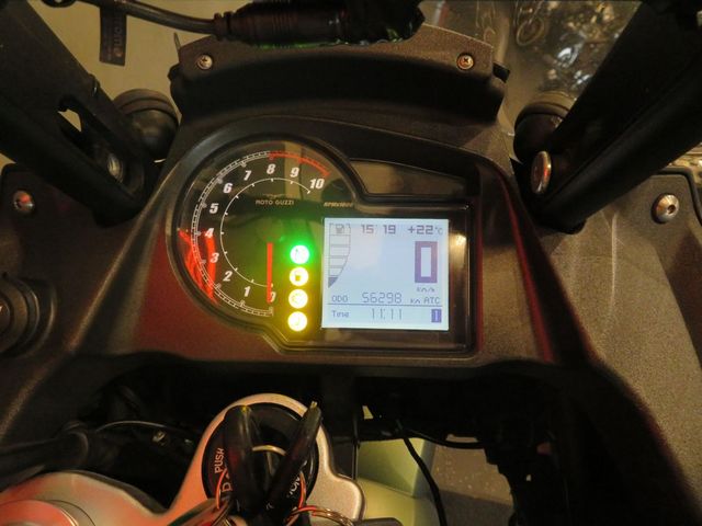 moto-guzzi - stelvio-1200-8v-abs