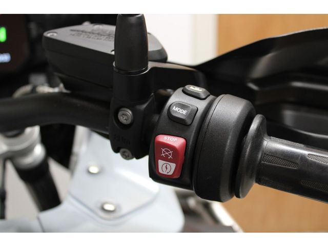 bmw - r-1250-gs-adventure