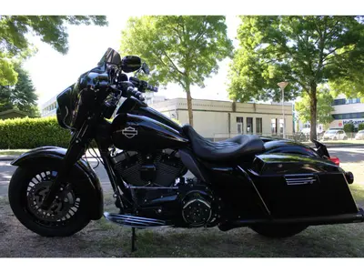 HARLEY-DAVIDSON STREET GLIDE FLHX – foto 2