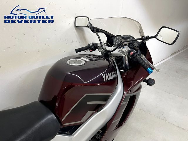 yamaha - fzr-600-r