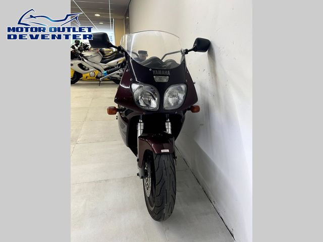 yamaha - fzr-600-r