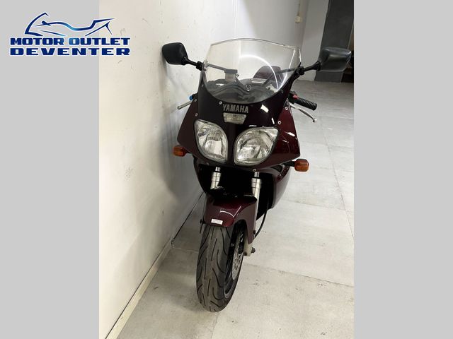 yamaha - fzr-600-r