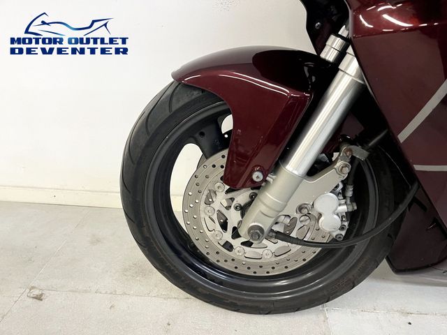 yamaha - fzr-600-r