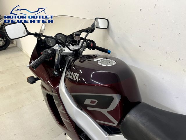 yamaha - fzr-600-r