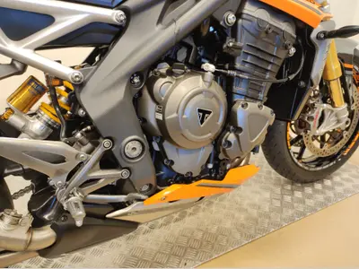 TRIUMPH SPEED TRIPLE 1200 RS – foto 4