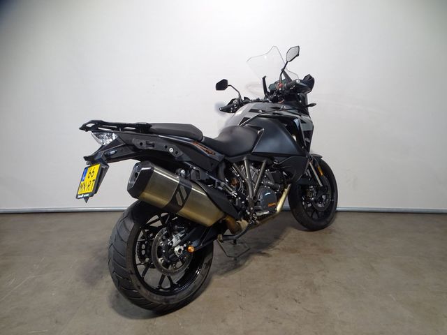ktm - 1290-super-adventure-s
