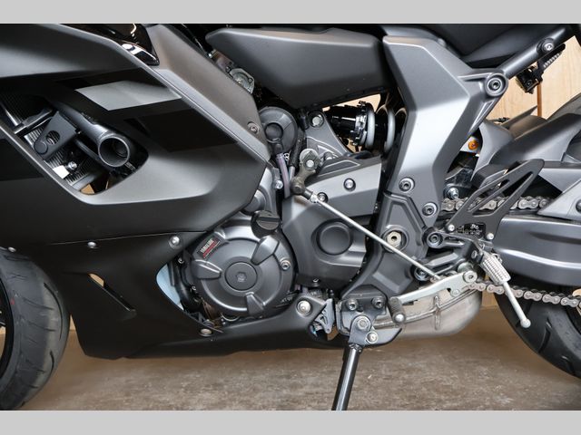 yamaha - yzf-r7