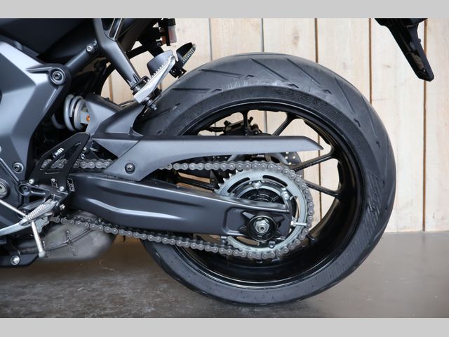 yamaha - yzf-r7