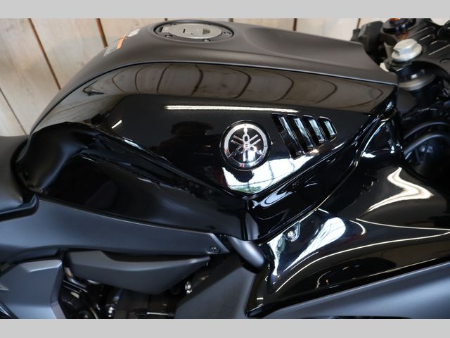yamaha - yzf-r7