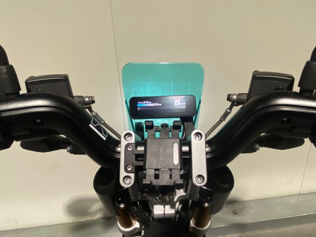 bmw - ce-02