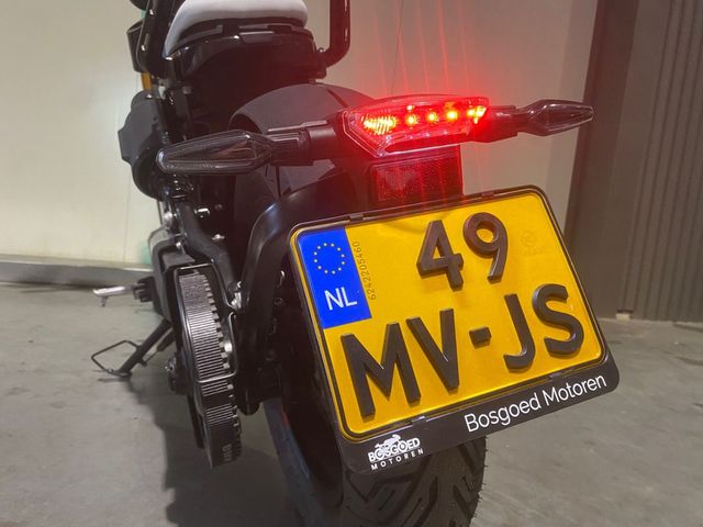 bmw - ce-02