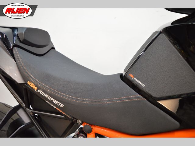 ktm - 1290-super-duke-r