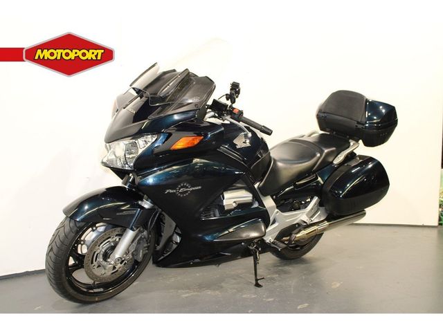 honda - st-1300-pan-european