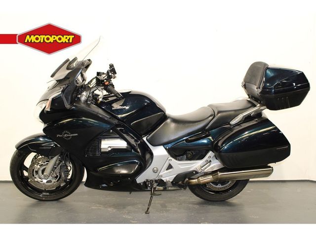 honda - st-1300-pan-european