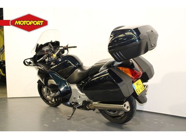 honda - st-1300-pan-european