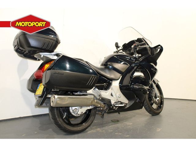 honda - st-1300-pan-european