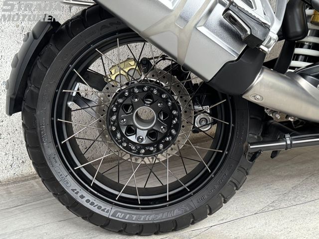 bmw - r-1250-gs-adventure