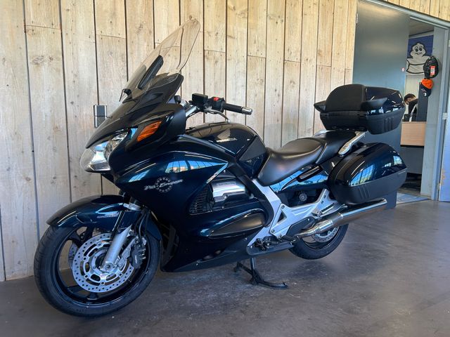 honda - st-1300-pan-european-abs