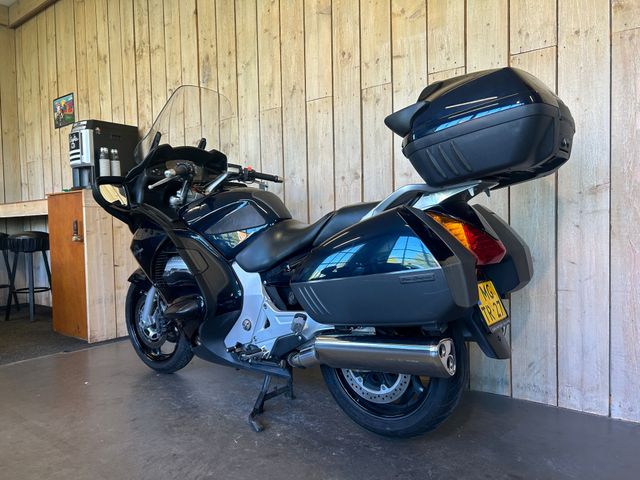 honda - st-1300-pan-european-abs
