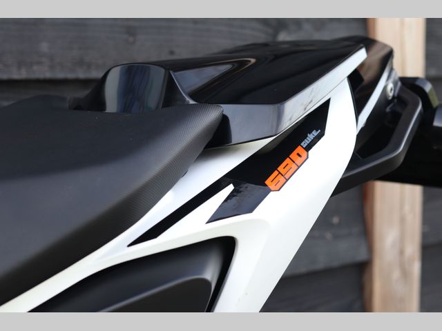 ktm - 690-duke-abs