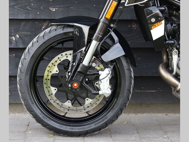 ktm - 690-duke-abs