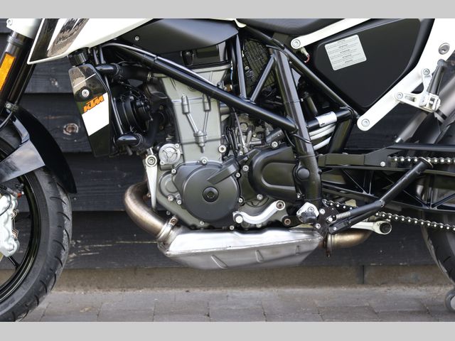 ktm - 690-duke-abs
