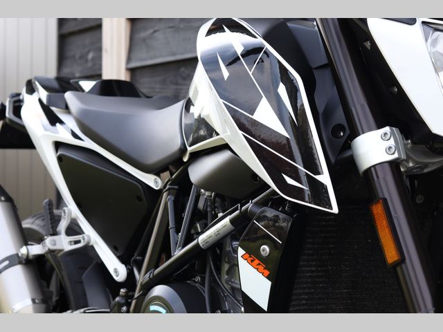 ktm - 690-duke-abs