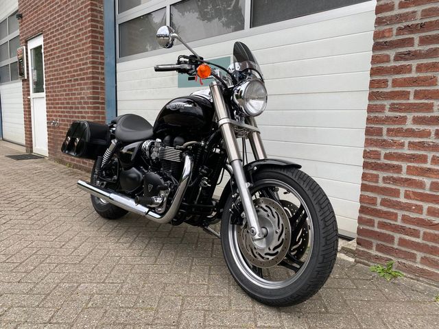 triumph - speedmaster