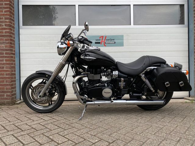 triumph - speedmaster
