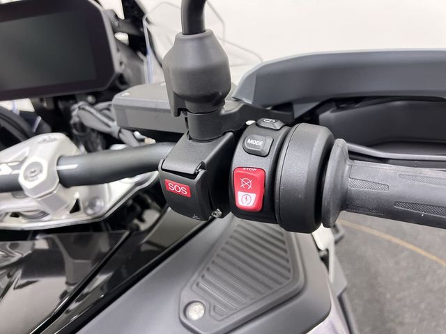 bmw - r-1300-gs-adventure-triple-black