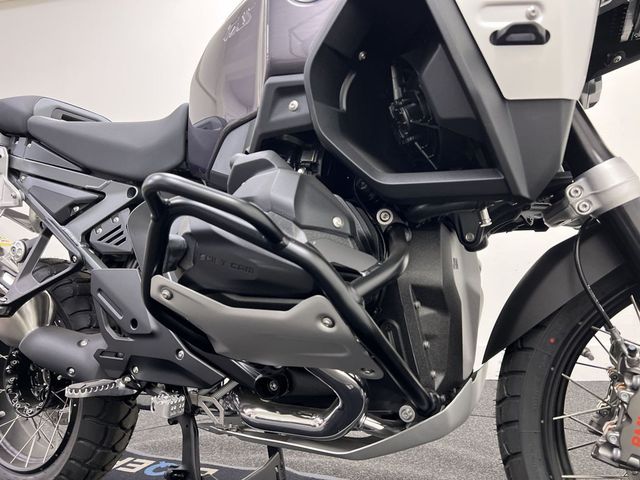 bmw - r-1300-gs-adventure-triple-black
