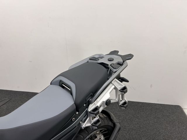 bmw - r-1300-gs-adventure-triple-black